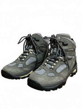 Vasque Gore-Tex hiking boots size 8